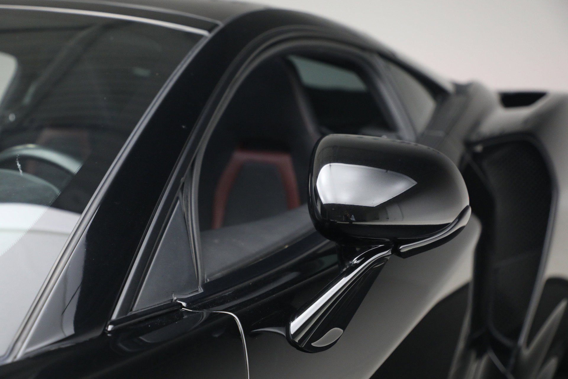 Used 2023 McLaren GT RWD image 32