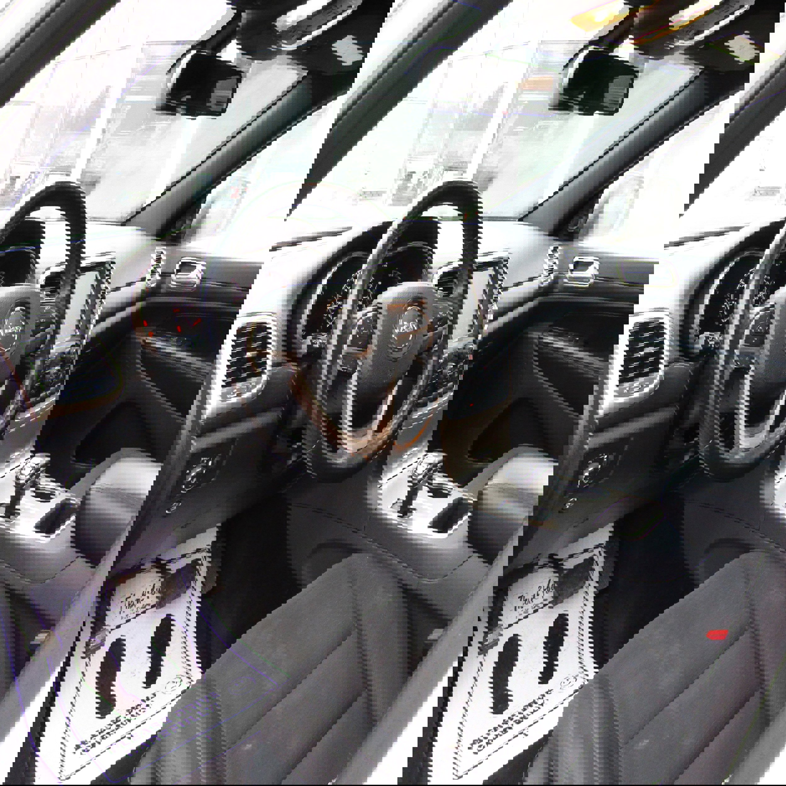 Used 2014 Jeep Grand Cherokee Laredo w/ Security & Convenience Group image 14