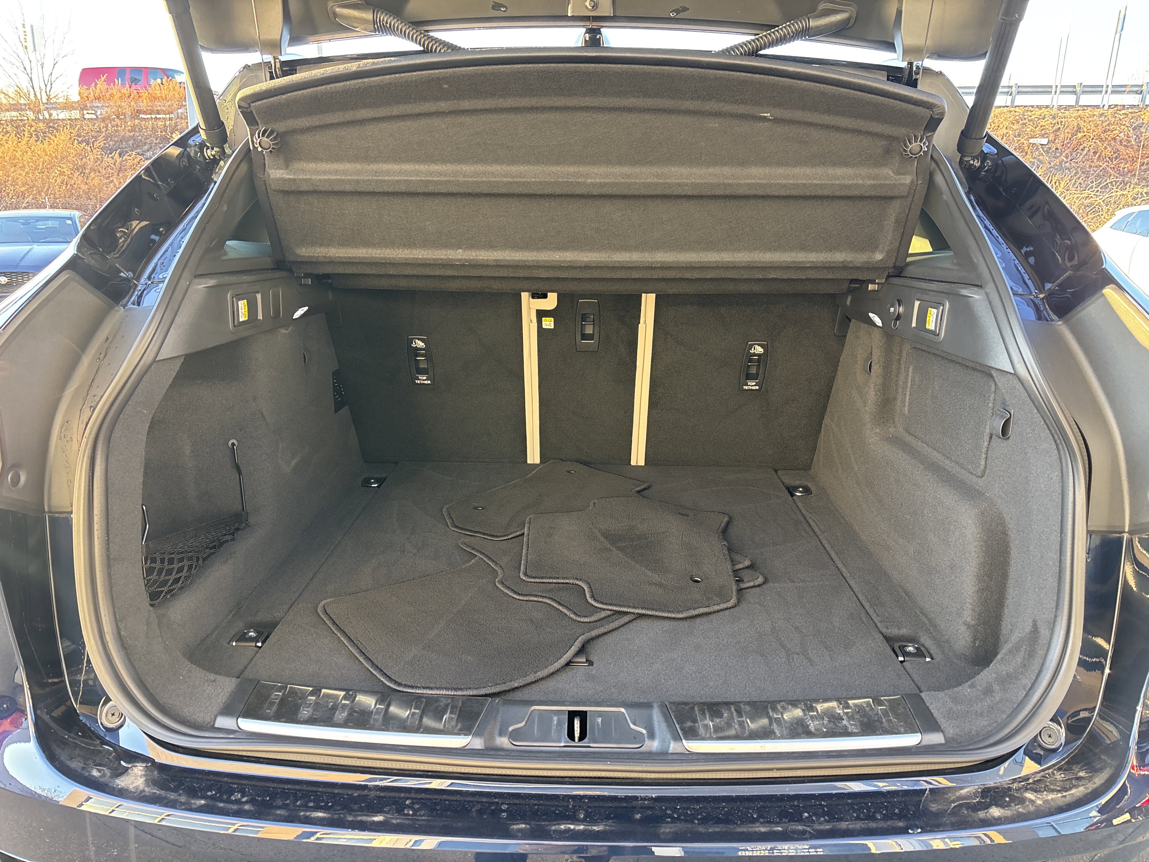 Used 2026 Jaguar F-PACE R-Dynamic S image 23