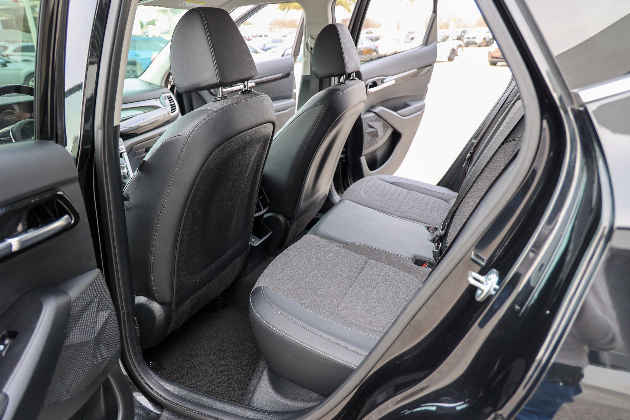 Used 2024 Kia Seltos X-Line image 37