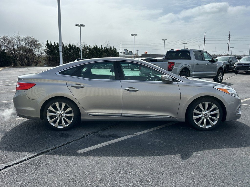 Used 2012 Hyundai Azera w/ Technology Pkg image 4