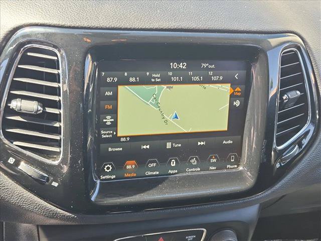 Used 2018 Jeep Compass Limited w/ Navigation Group FWD image 13