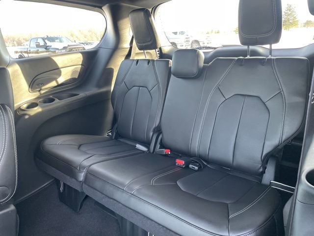 New 2026 Chrysler Pacifica Select image 11
