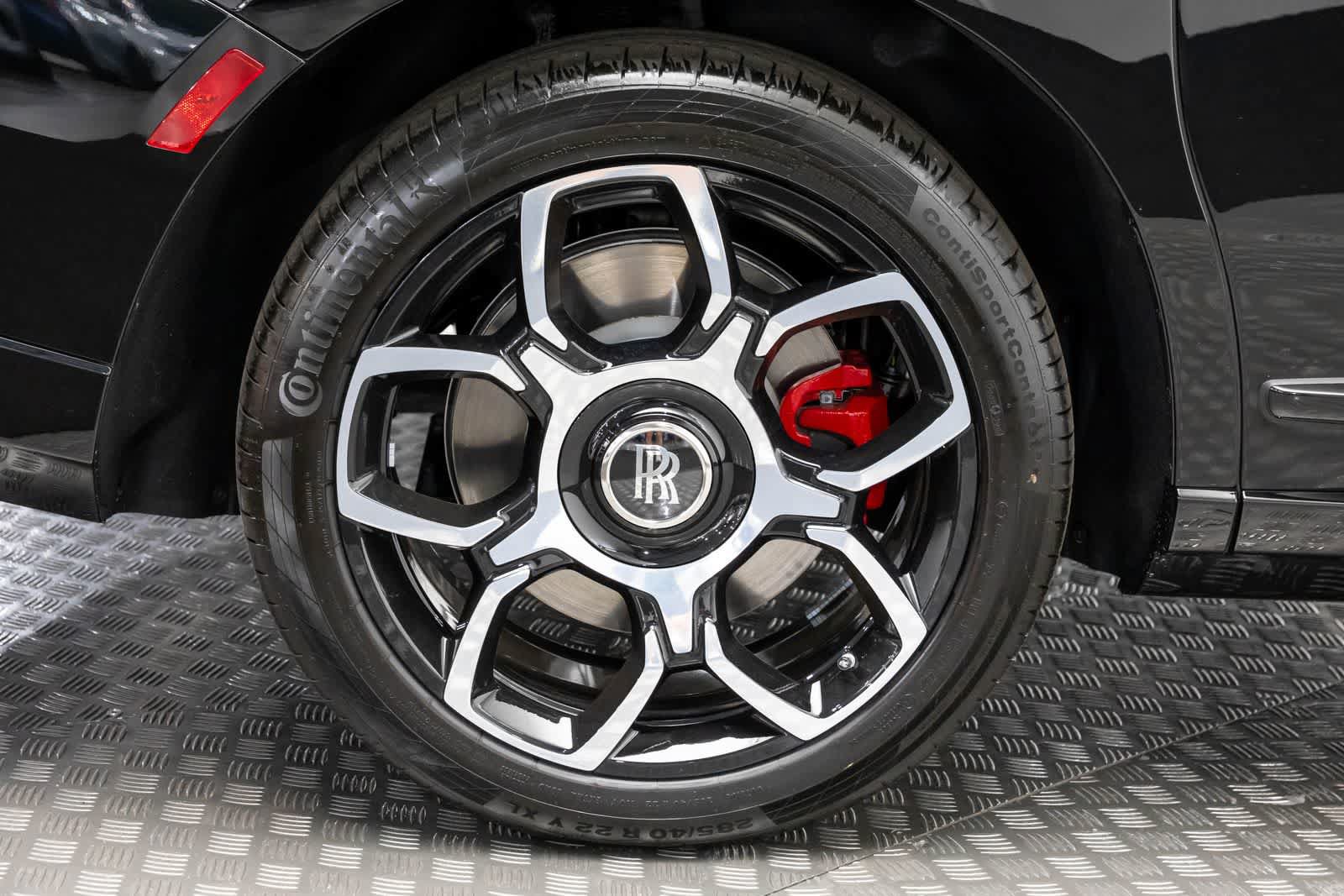 New 2027 Rolls-Royce Cullinan Black Badge AWD/4WD image 58