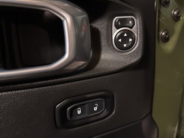 Used 2021 Jeep Gladiator Mojave w/ Uconnect 4C Nav & Sound Group image 2