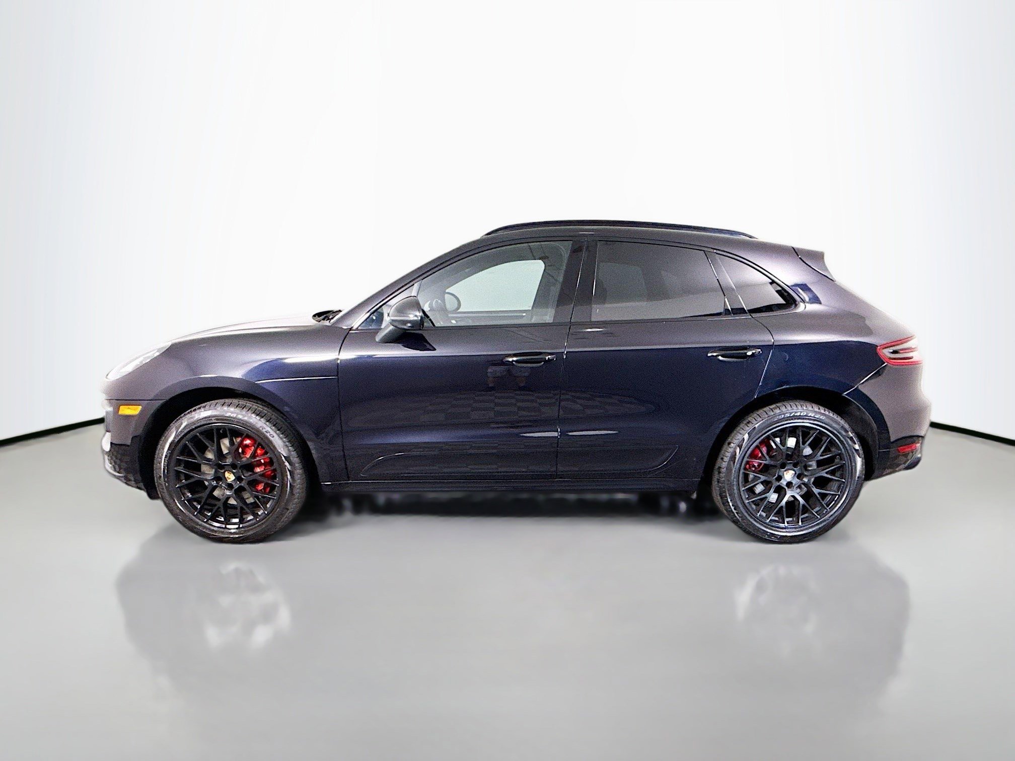 Used 2017 Porsche Macan Turbo w/ Premium Package Plus AWD/4WD image 6