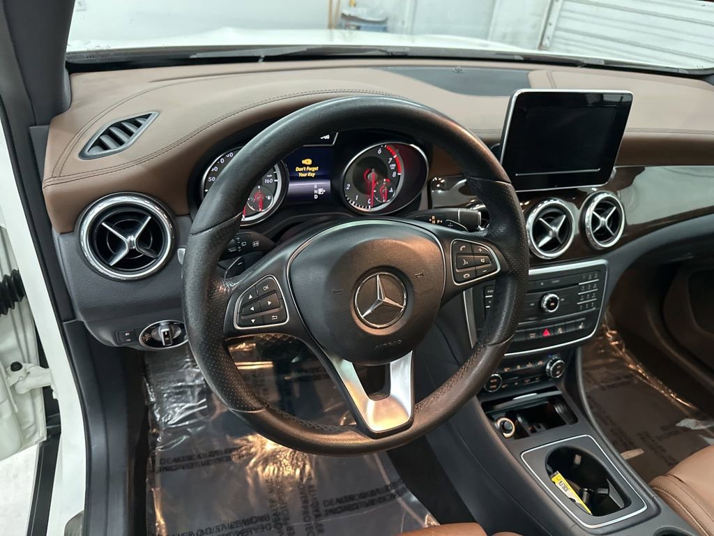 Used 2017 Mercedes-Benz GLA 250 image 10