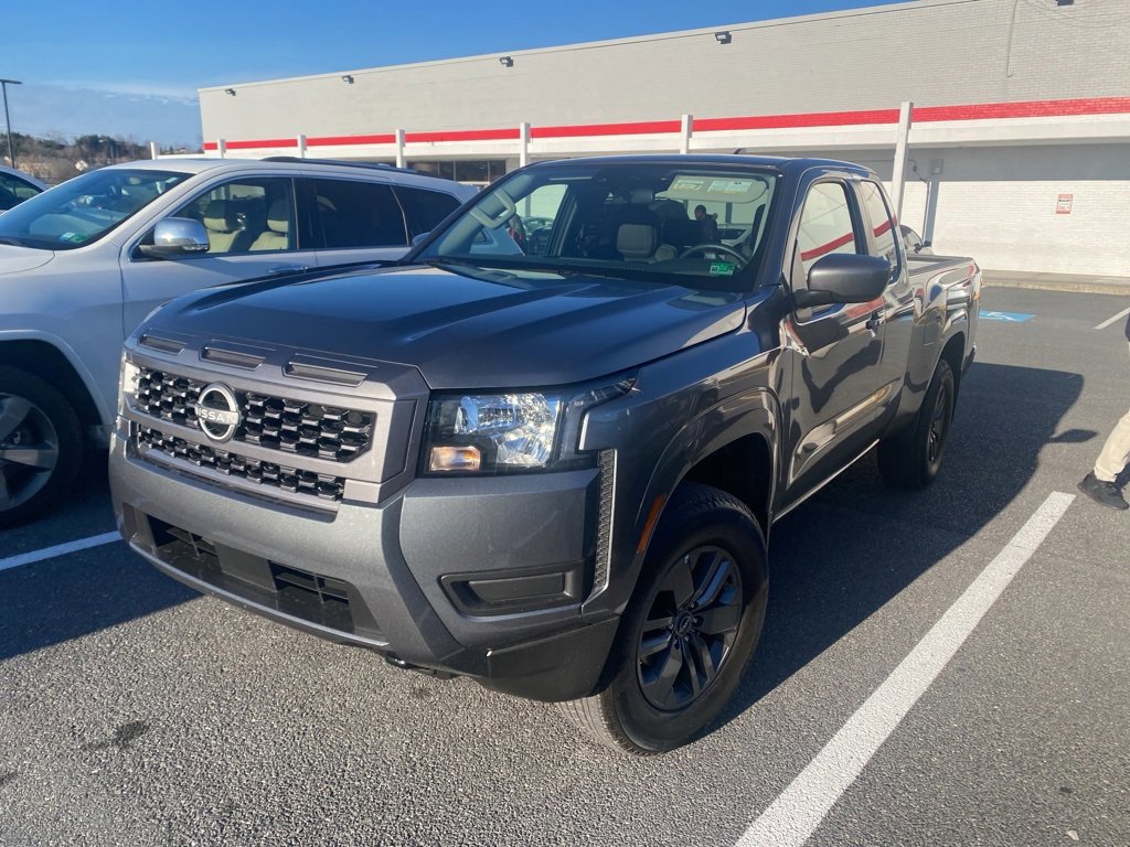 Used 2025 Nissan Frontier SV image 29