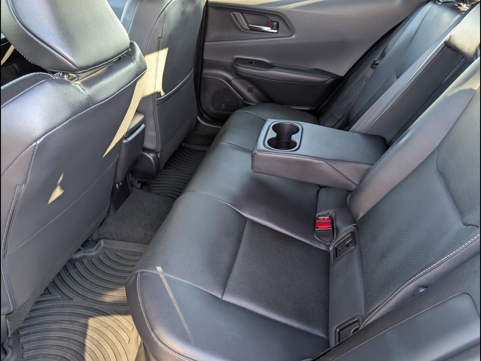 Used 2025 Toyota Prius XLE image 13