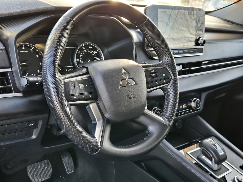 Used 2024 Mitsubishi Outlander SE image 19