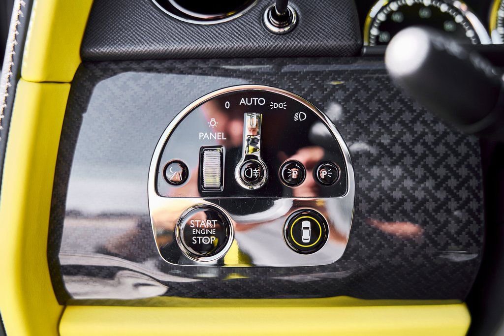 Used 2022 Rolls-Royce Cullinan Black Badge w/ Dark Exterior Package image 65