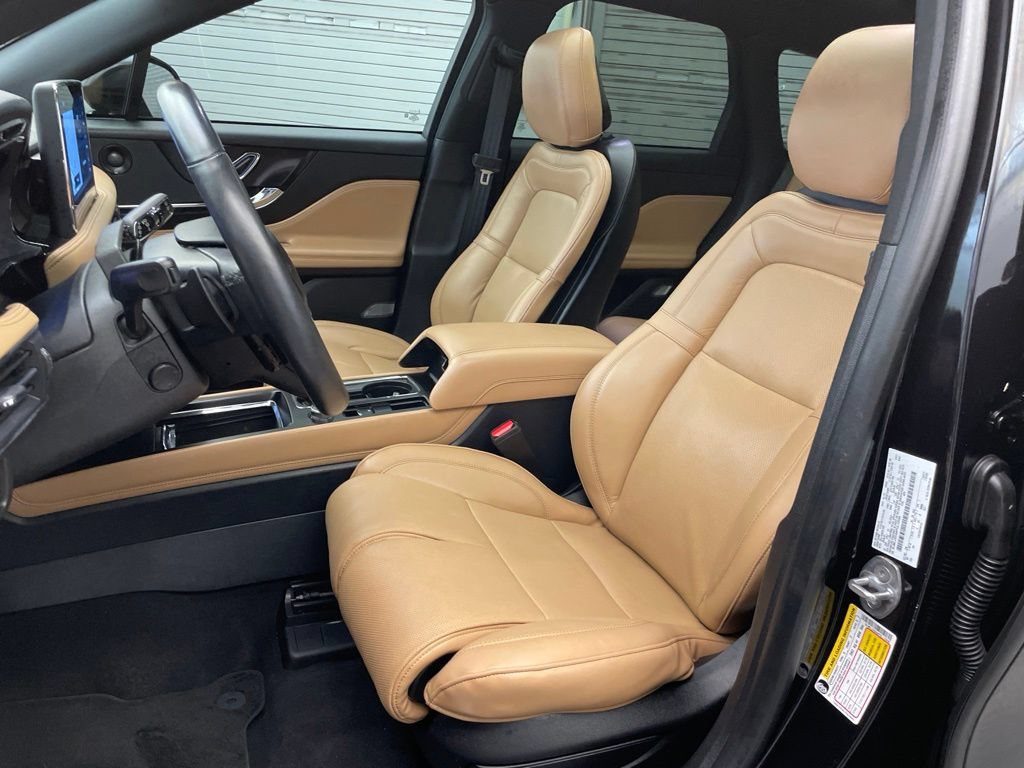 Used 2023 Lincoln Corsair Reserve w/ Equipment Group 202A AWD/4WD image 19