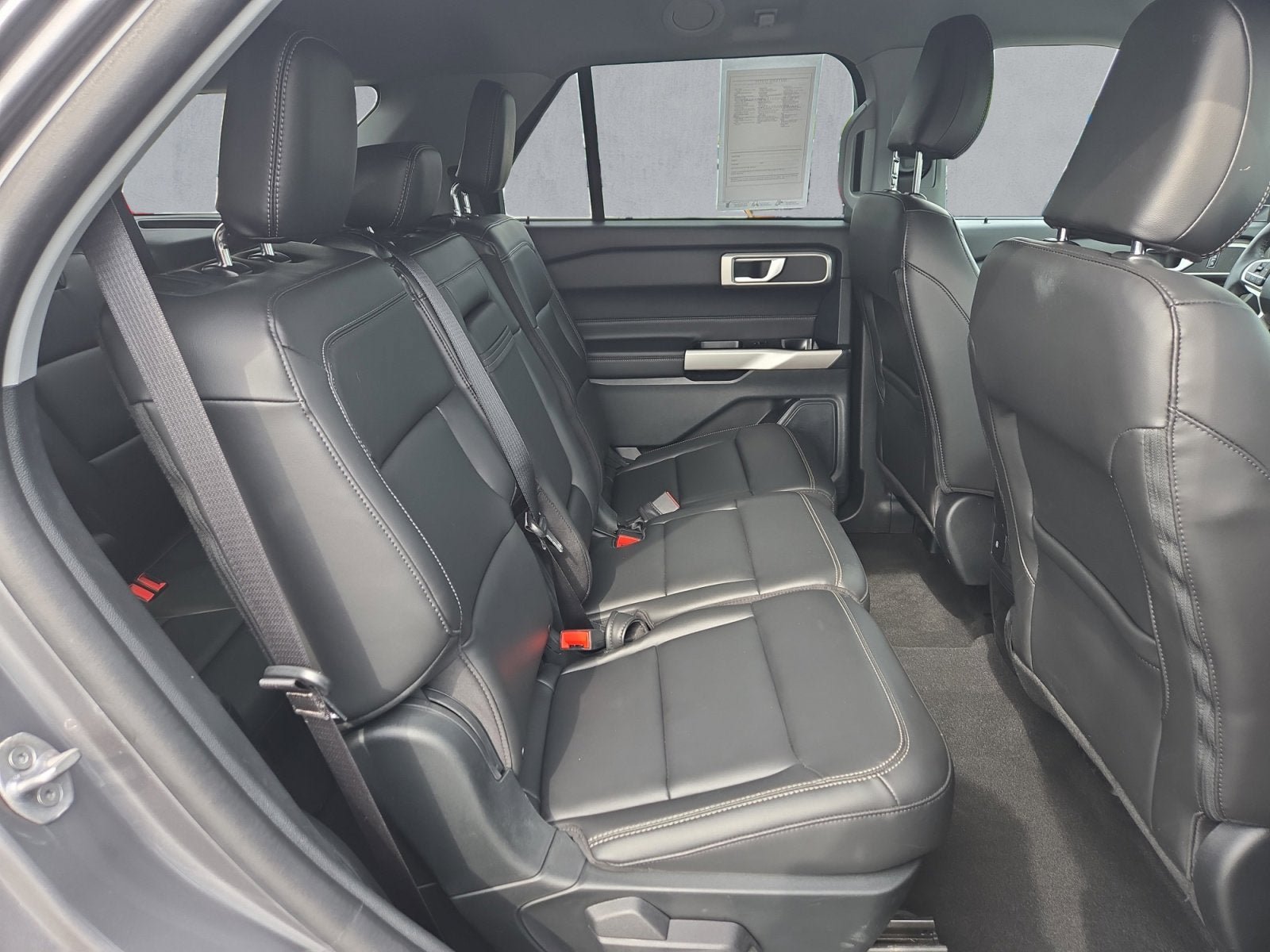 Certified 2023 Ford Explorer XLT w/ Equipment Group 202A AWD/4WD image 24
