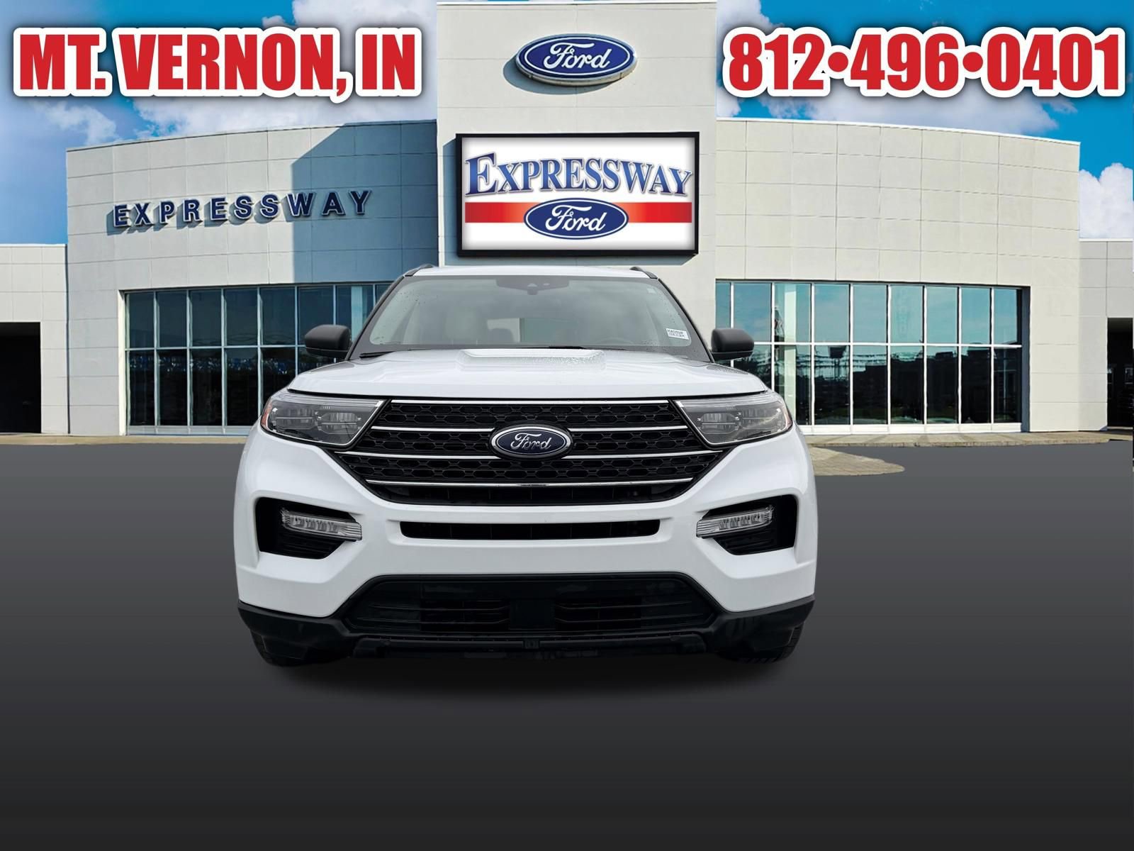 Used 2024 Ford Explorer XLT w/ Equipment Group 202A RWD image 4