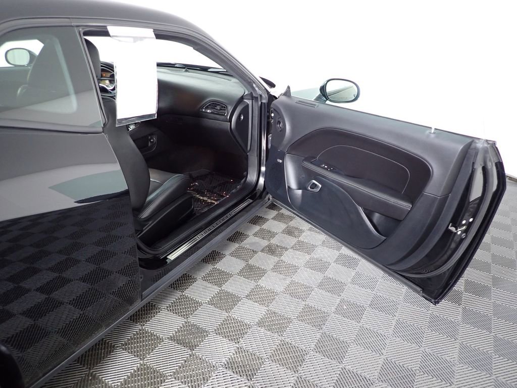 Used 2018 Dodge Challenger GT image 38