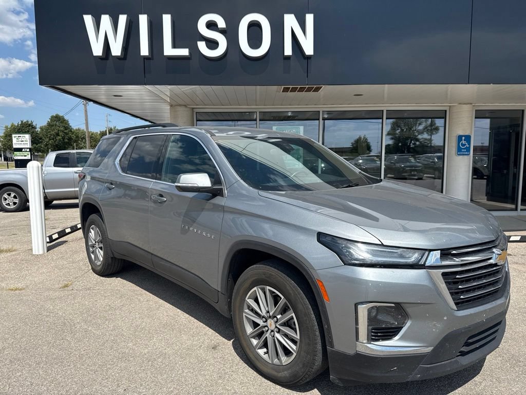 Used 2023 Chevrolet Traverse LT FWD image 1
