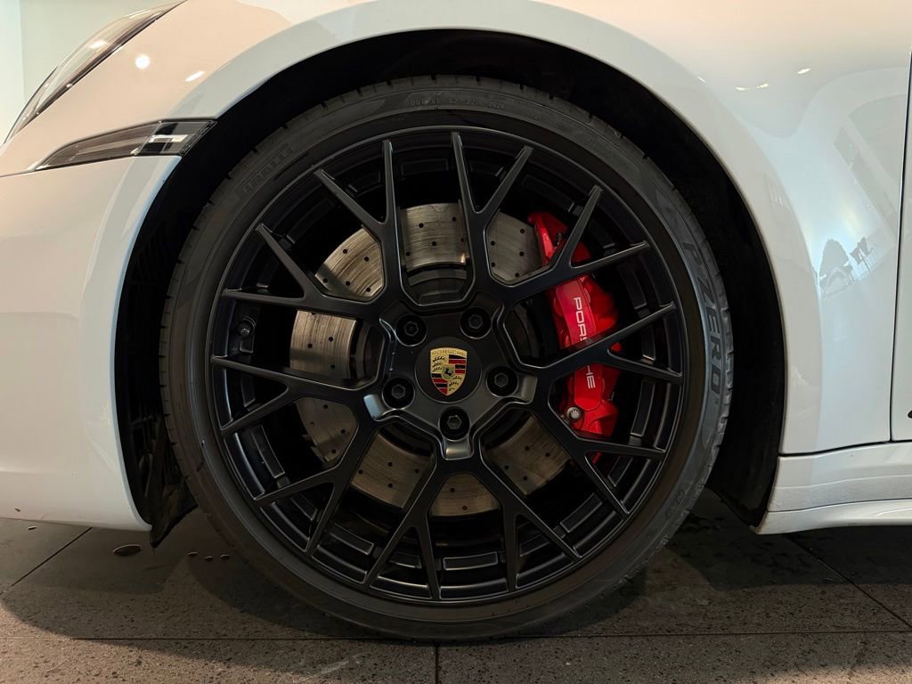 Certified 2024 Porsche 911 Carrera GTS image 38