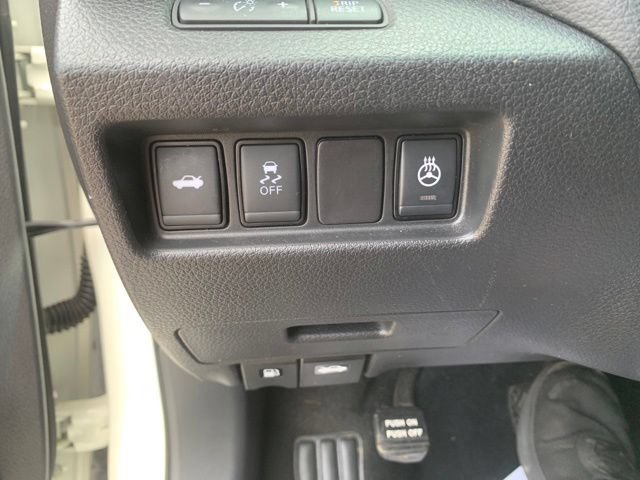 Used 2016 Nissan Altima 2.5 SL w/ Moonroof Package FWD image 25