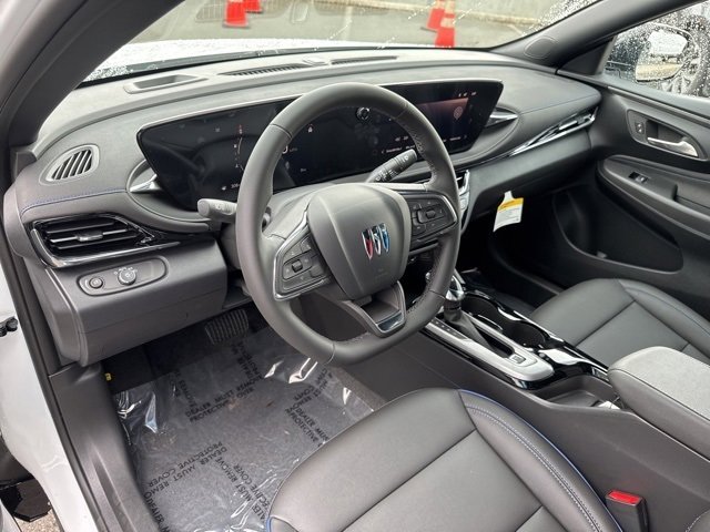 New 2025 Buick Envista Sport Touring image 13