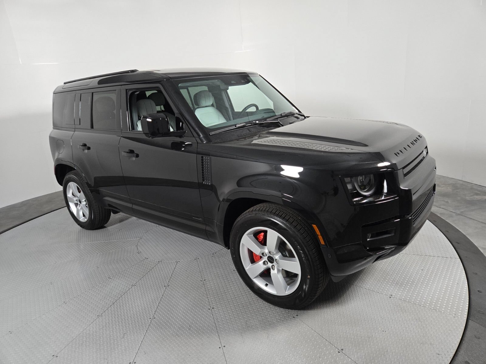 New 2026 Land Rover Defender 110 X AWD/4WD image 16