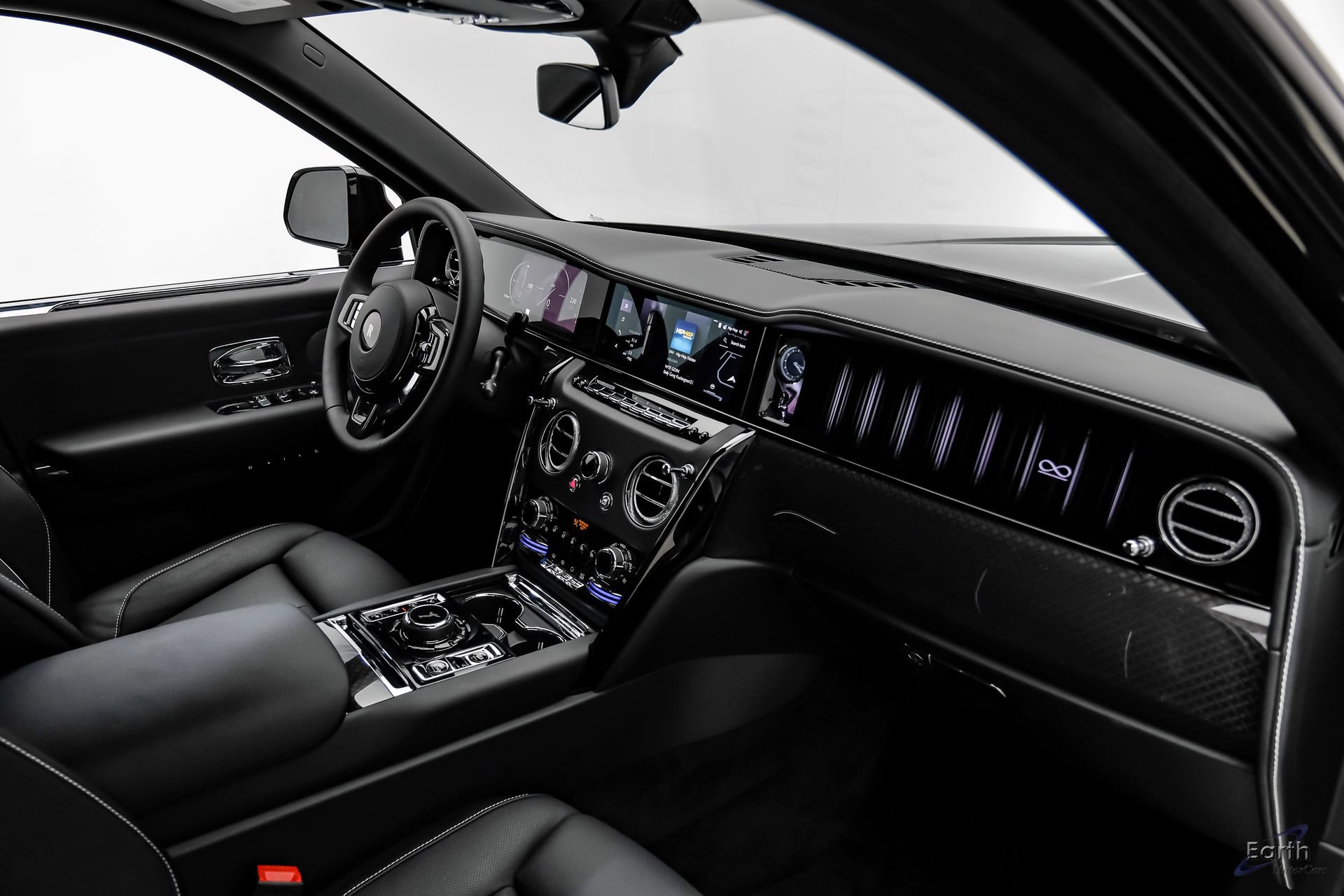 Used 2026 Rolls-Royce Cullinan Black Badge AWD/4WD image 52
