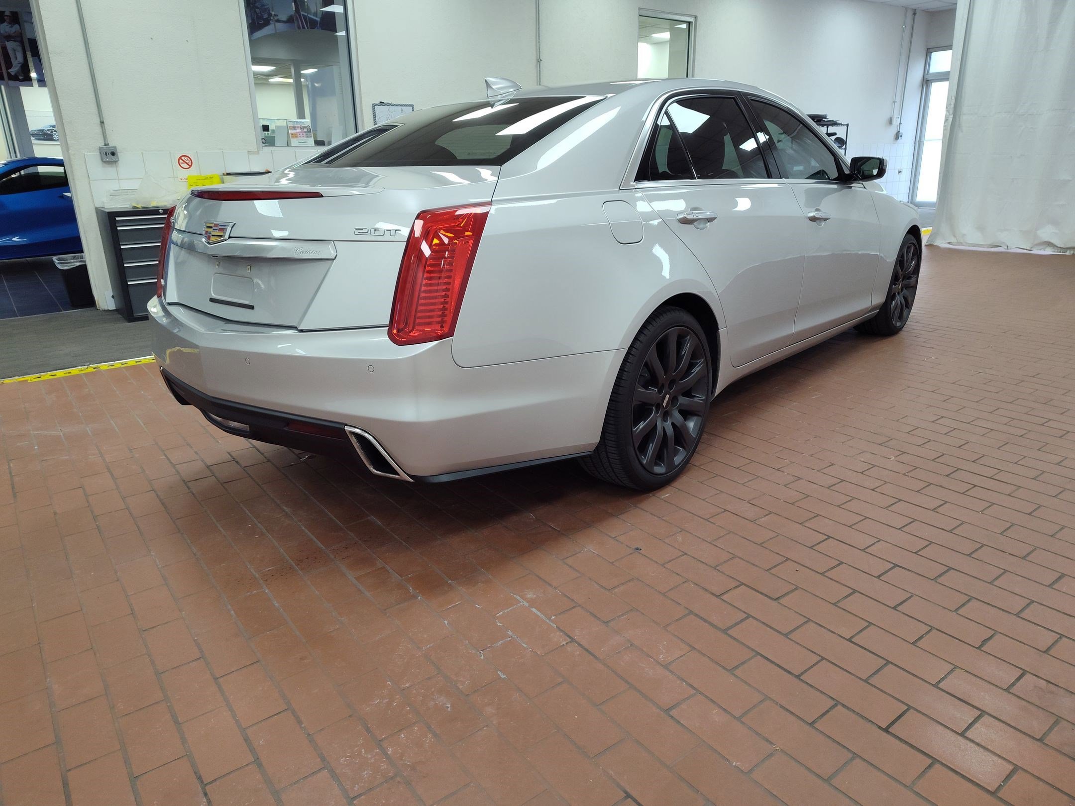 Used 2019 Cadillac CTS Luxury image 9