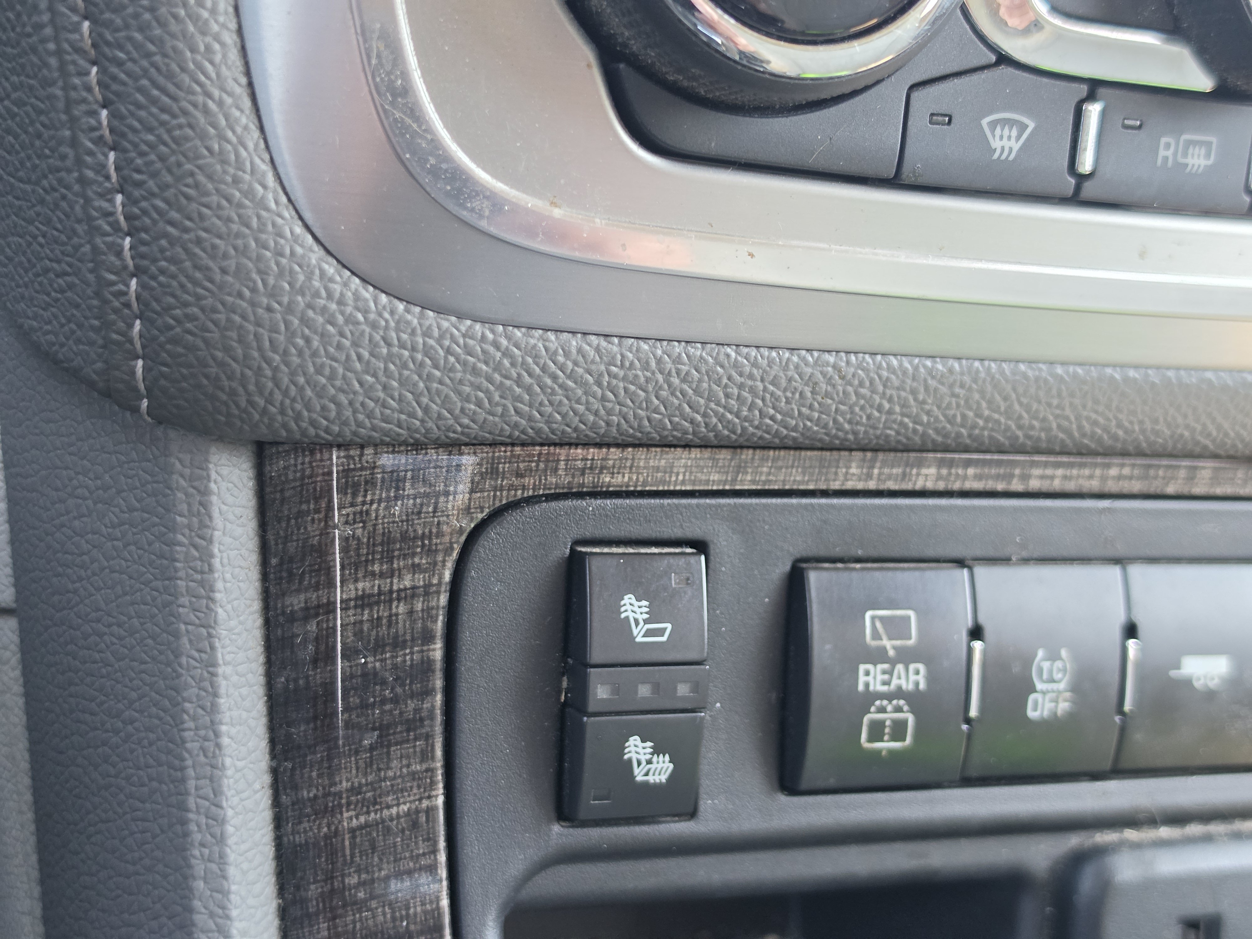 Used 2015 GMC Acadia SLT FWD image 25