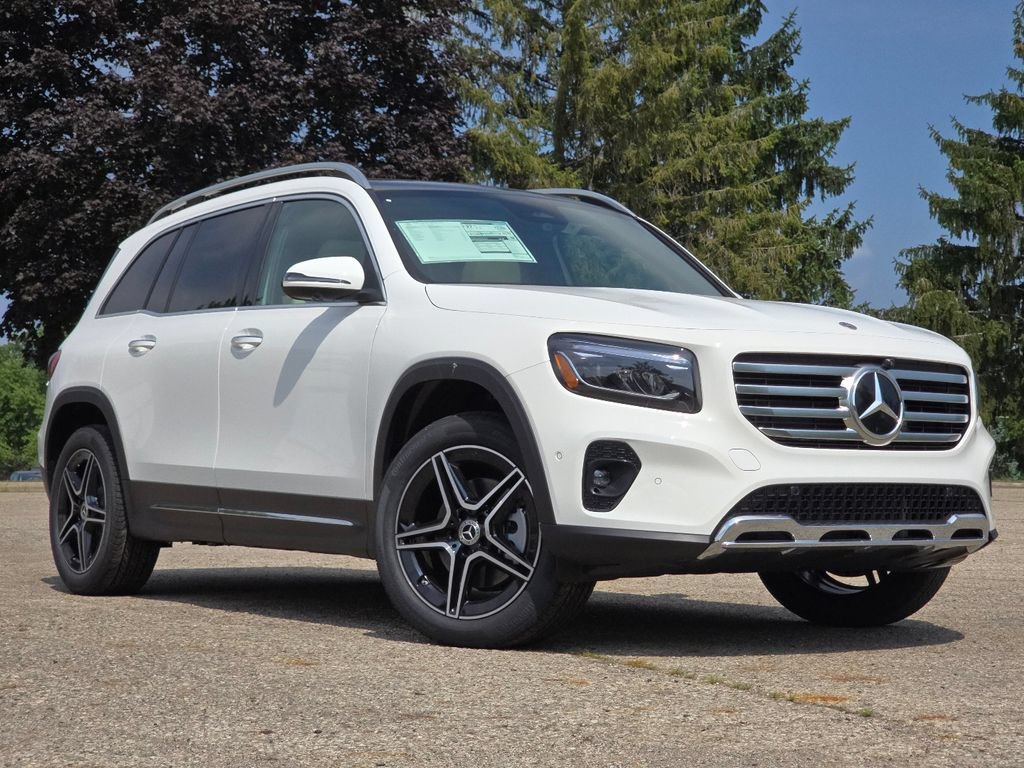 New 2026 Mercedes-Benz GLB 250 4MATIC image 2