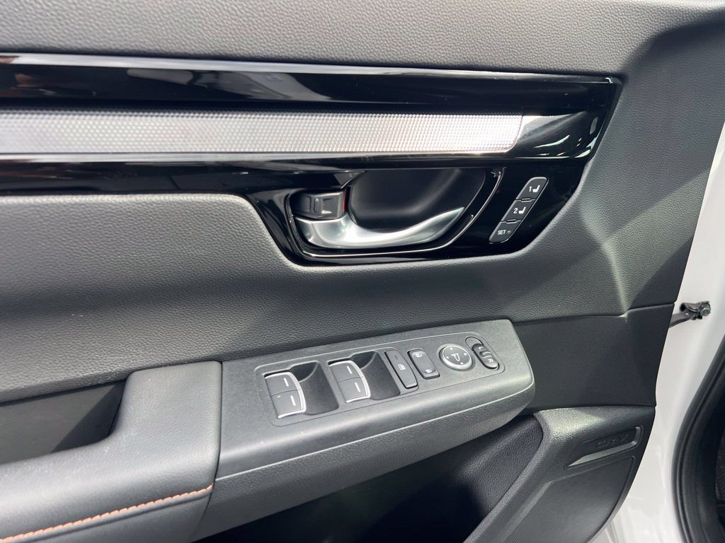 Certified 2025 Honda CR-V Sport Touring image 22
