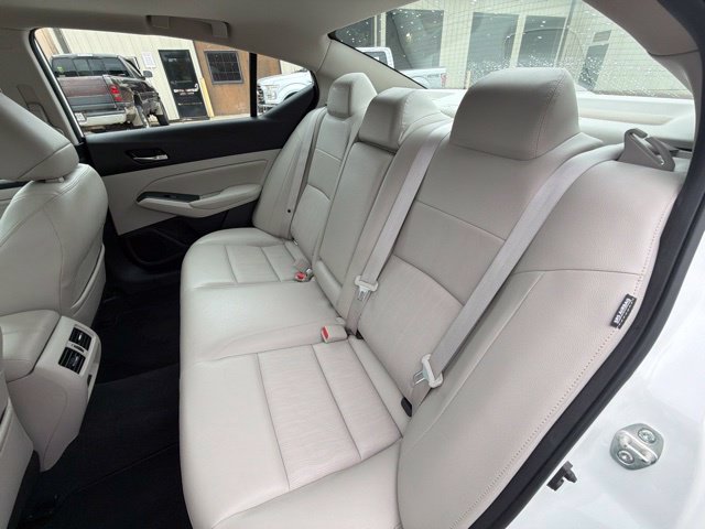 Used 2019 Nissan Altima 2.5 Platinum FWD image 13