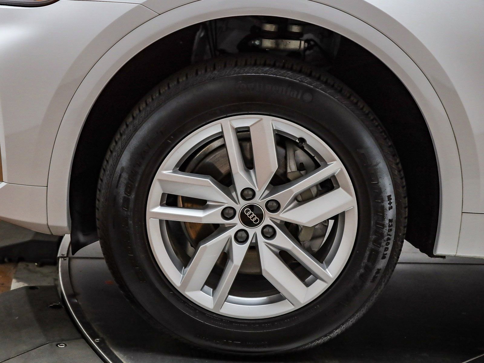 Certified 2023 Audi Q5 2.0T Premium w/ Convenience Package image 12