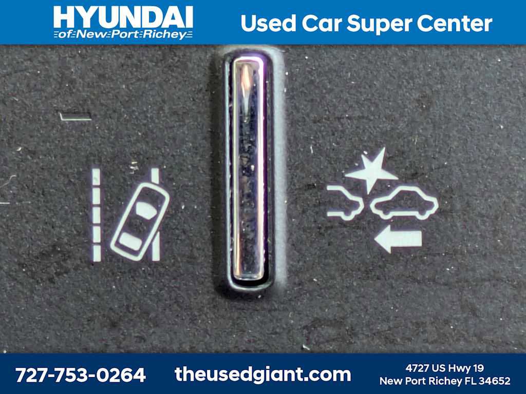 Used 2015 GMC Acadia SLT w/ Open Road Package image 31