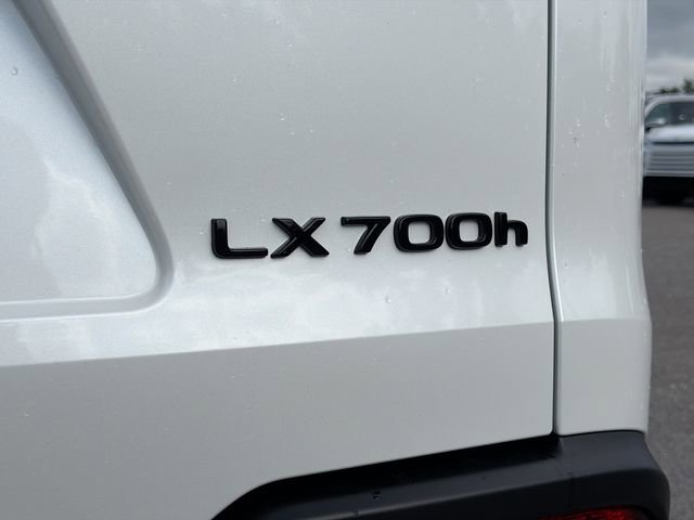 New 2026 Lexus LX 700h Luxury AWD/4WD image 11