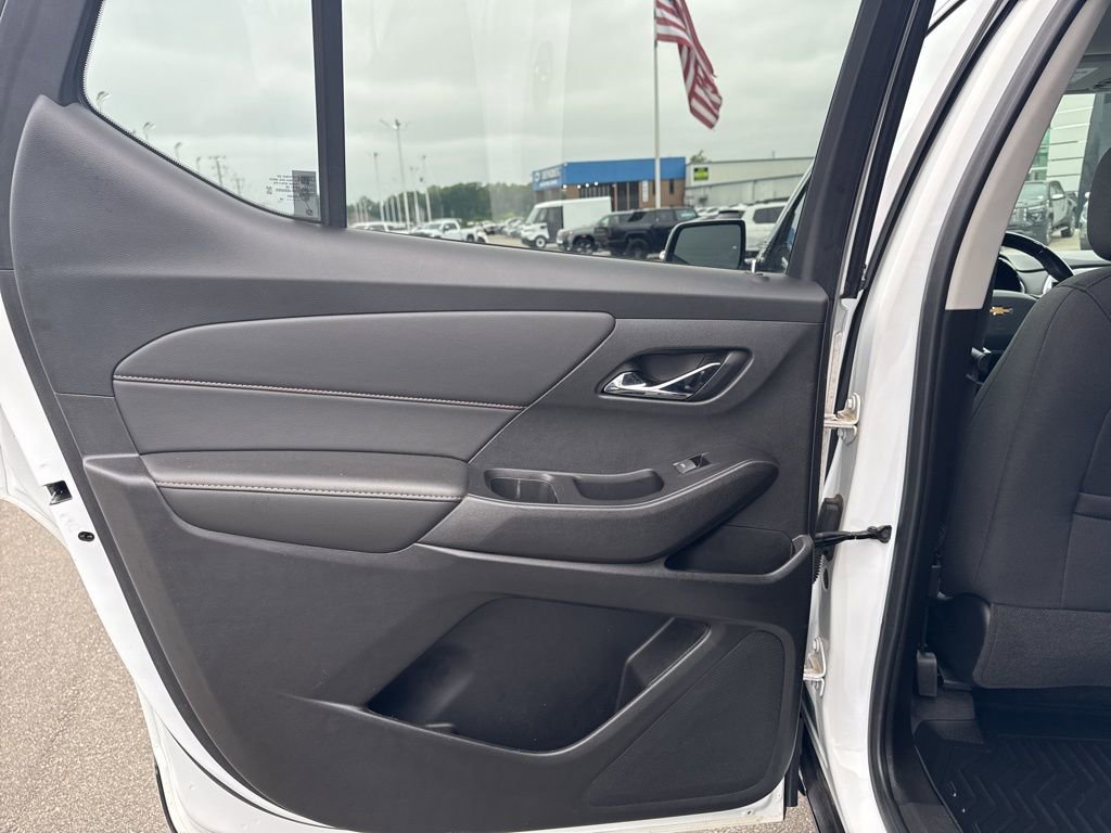 Used 2020 Chevrolet Traverse LT FWD image 29