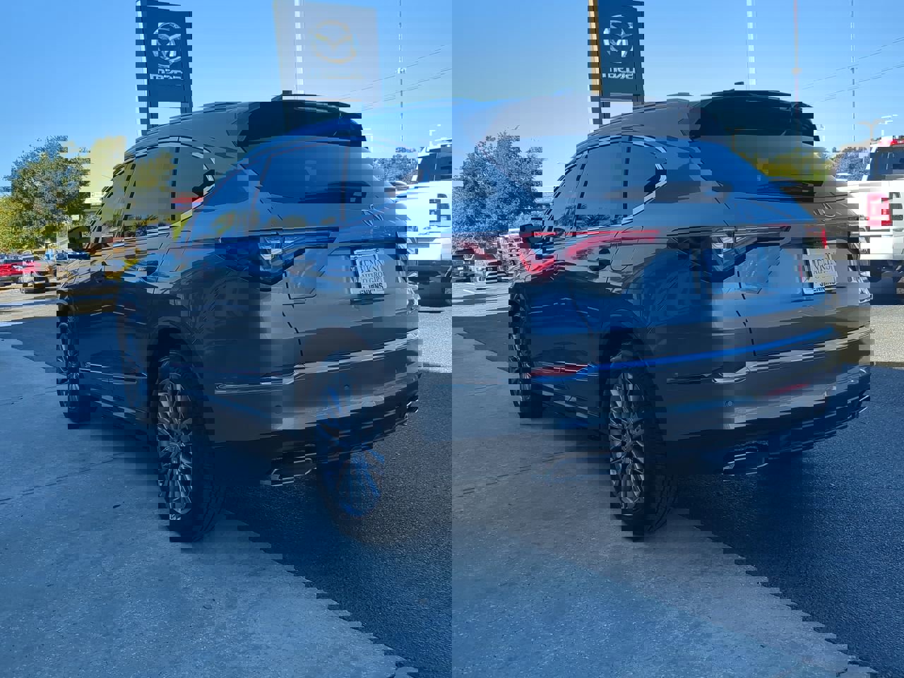 Used 2024 Acura MDX SH-AWD w/ Advance Package image 5