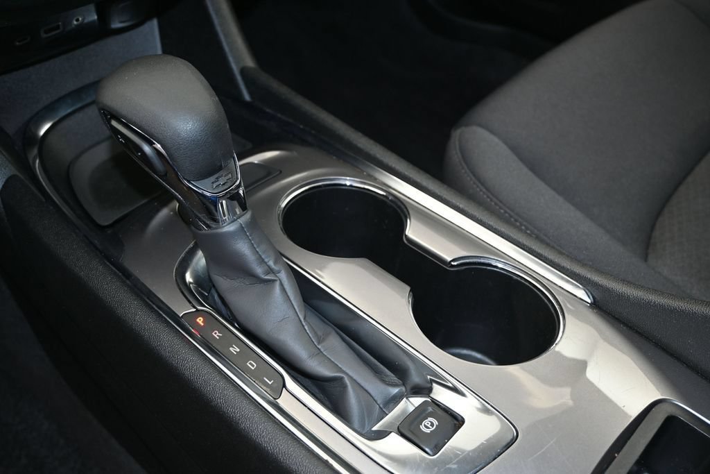 Used 2023 Chevrolet Malibu LT FWD image 25