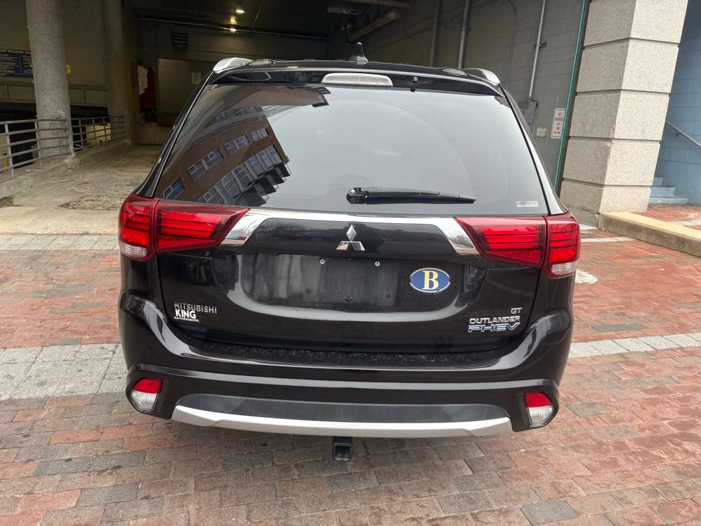 Used 2018 Mitsubishi Outlander GT image 4