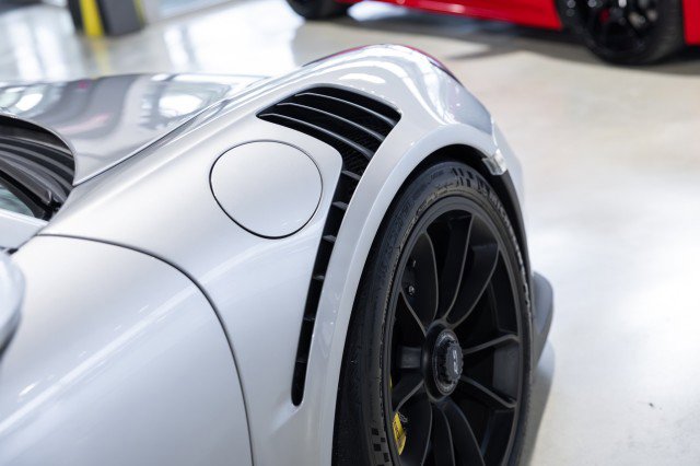 Used 2016 Porsche 911 GT3 RS image 24