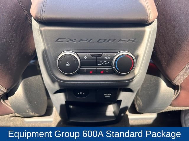 Used 2025 Ford Explorer Platinum AWD/4WD image 28