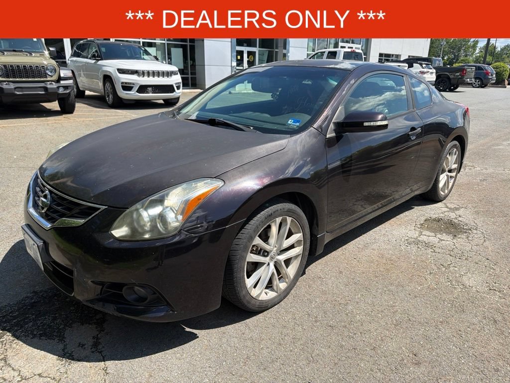 Used 2010 Nissan Altima 3.5 SR w/ Leather Pkg