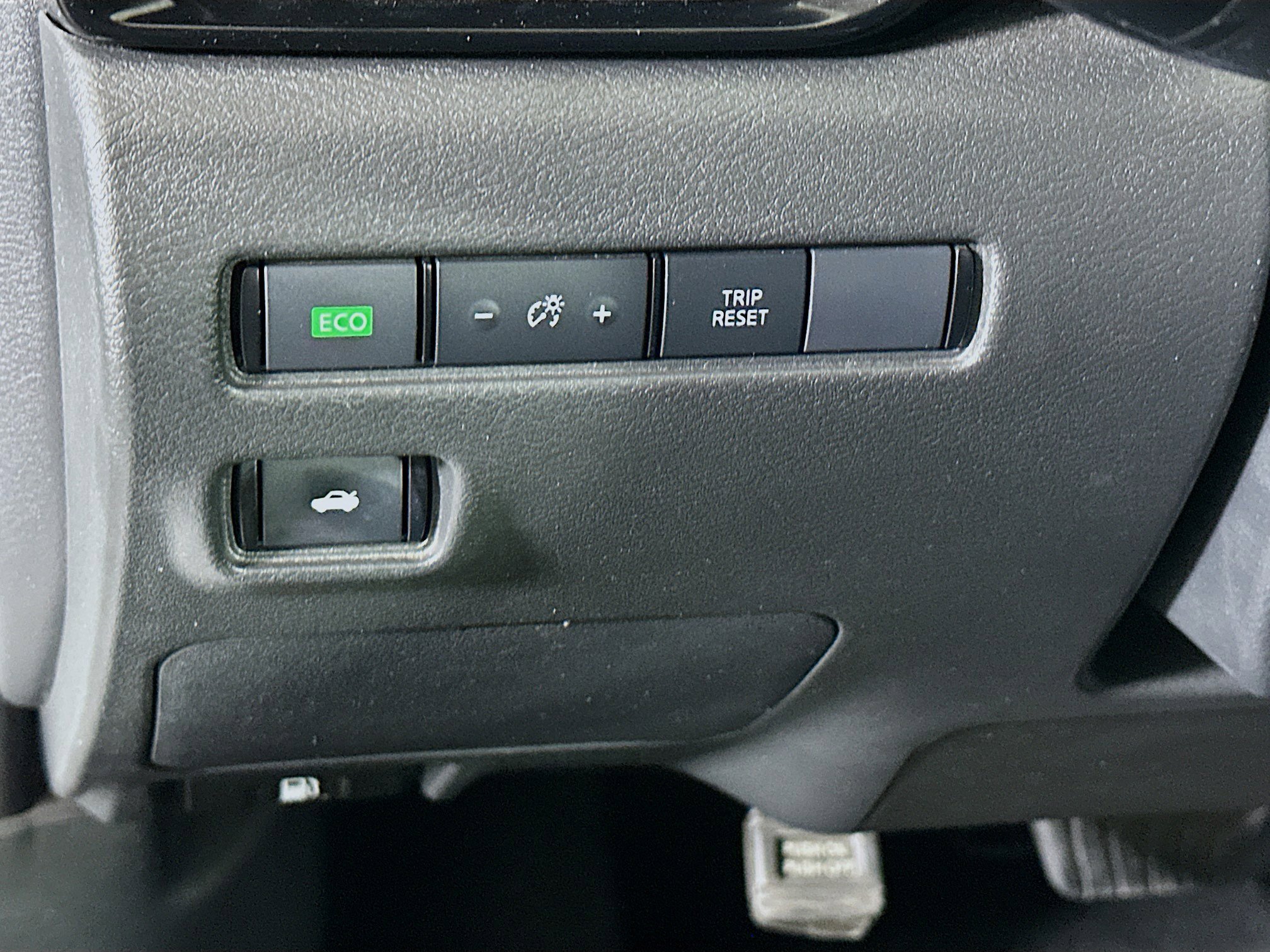Used 2024 Nissan Sentra SV image 17