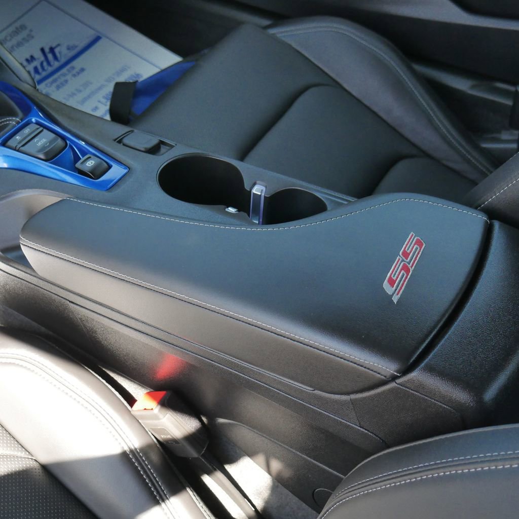 Used 2017 Chevrolet Camaro SS RWD image 40