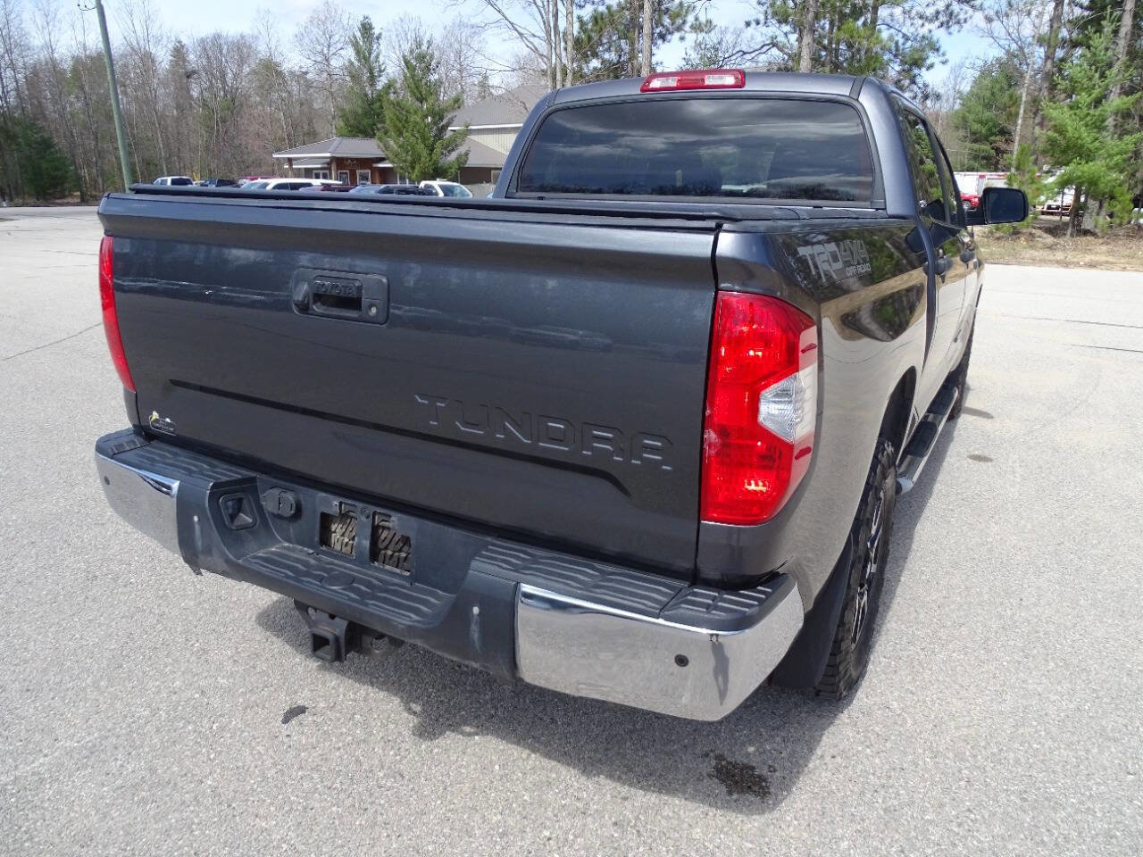 Used 2017 Toyota Tundra SR5 image 11