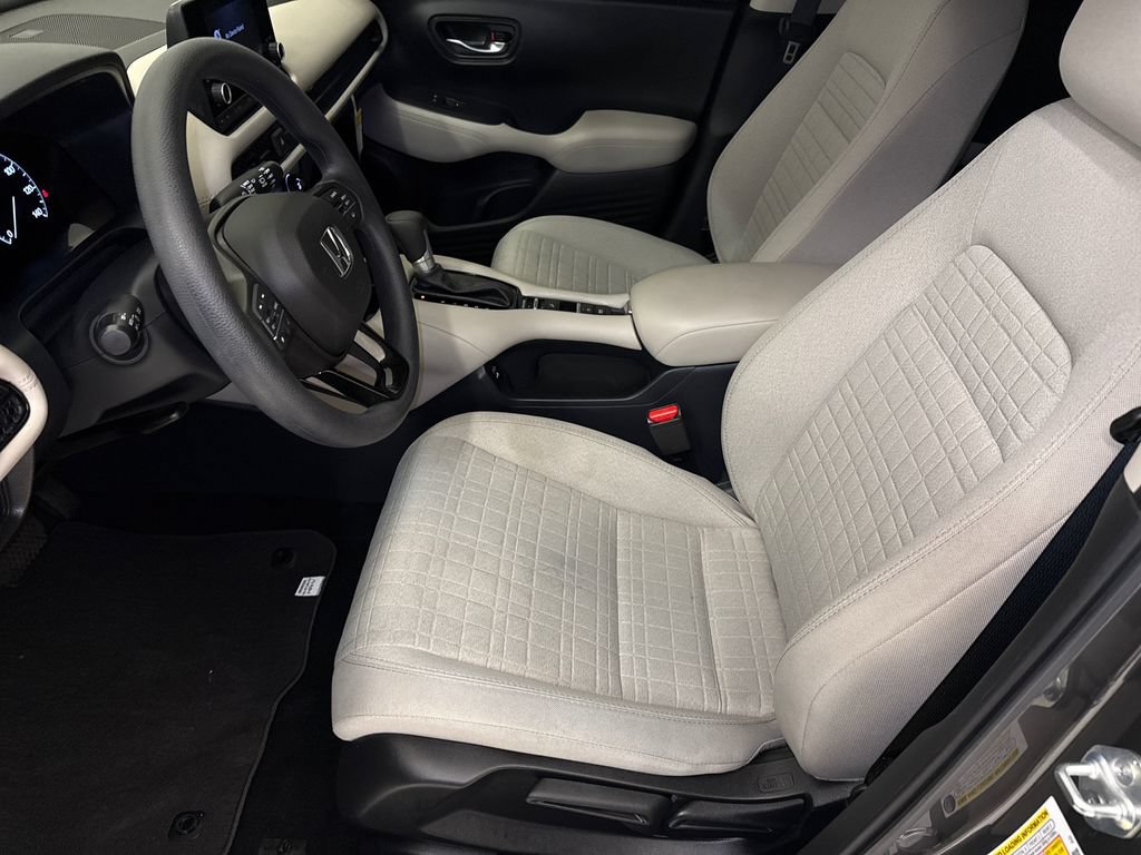 Certified 2025 Honda HR-V LX image 17