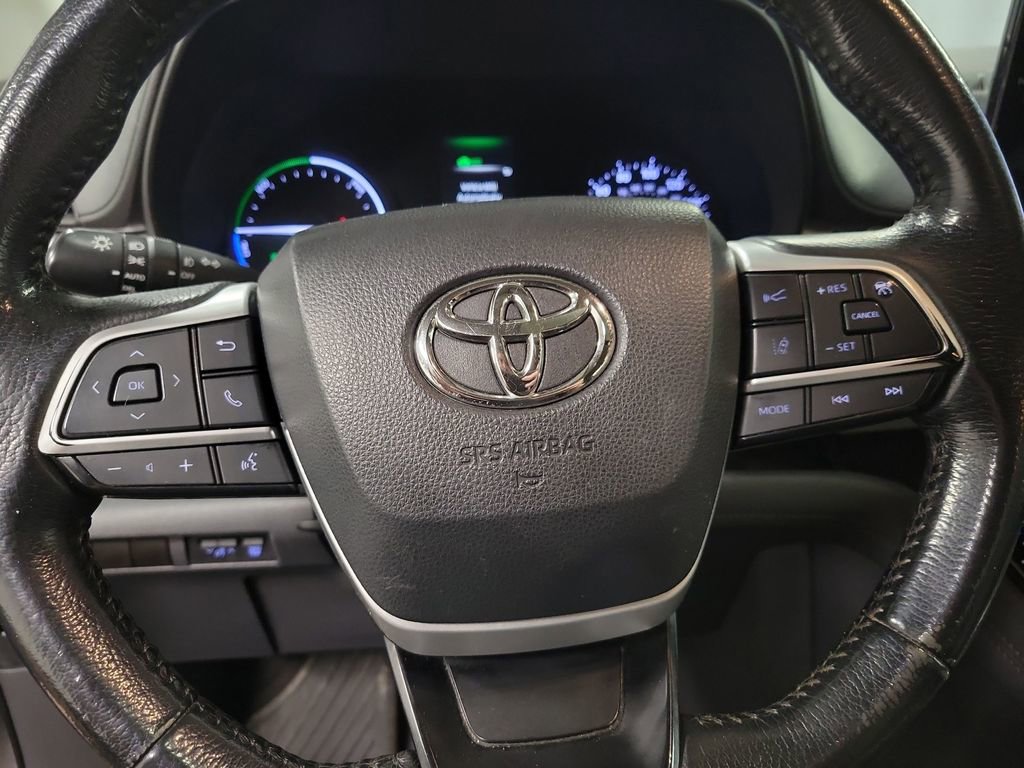 Used 2021 Toyota Sienna XLE AWD/4WD image 18