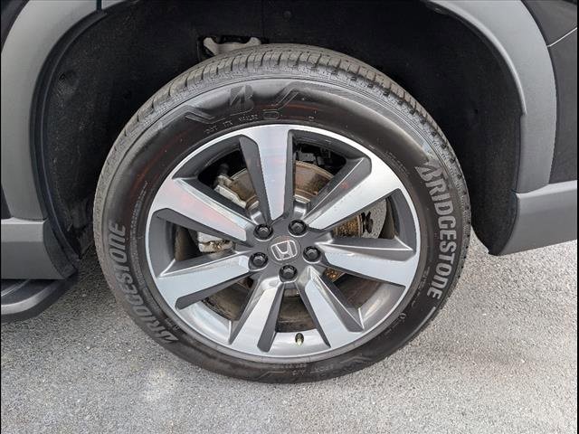 Used 2025 Honda Pilot Touring image 5
