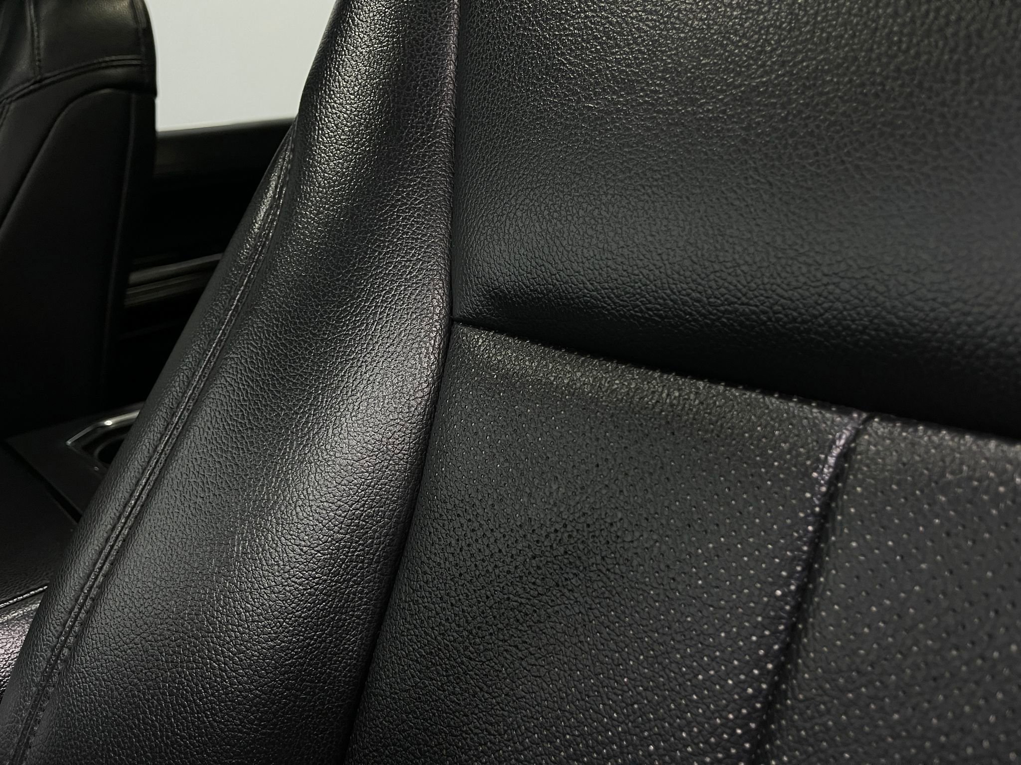 Used 2020 Ford Expedition XLT w/ Equipment Group 202A image 19