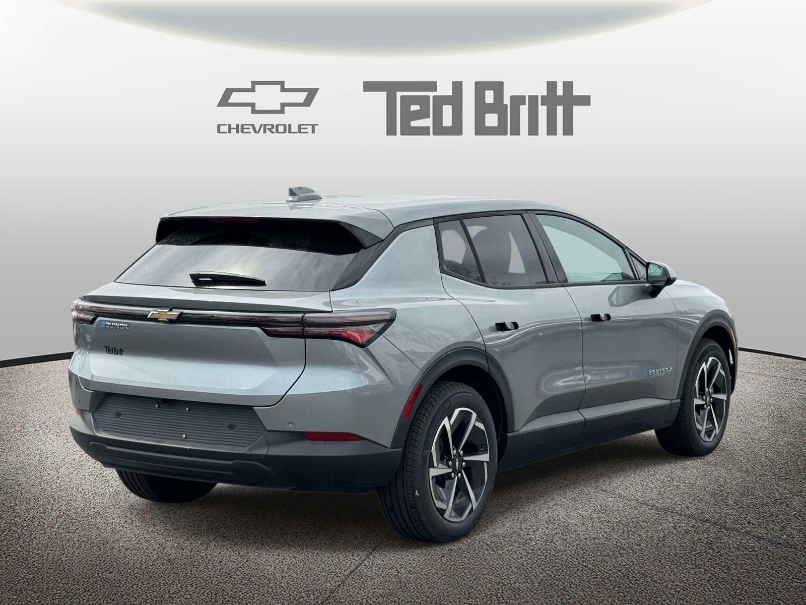 New 2026 Chevrolet Equinox EV LT image 4