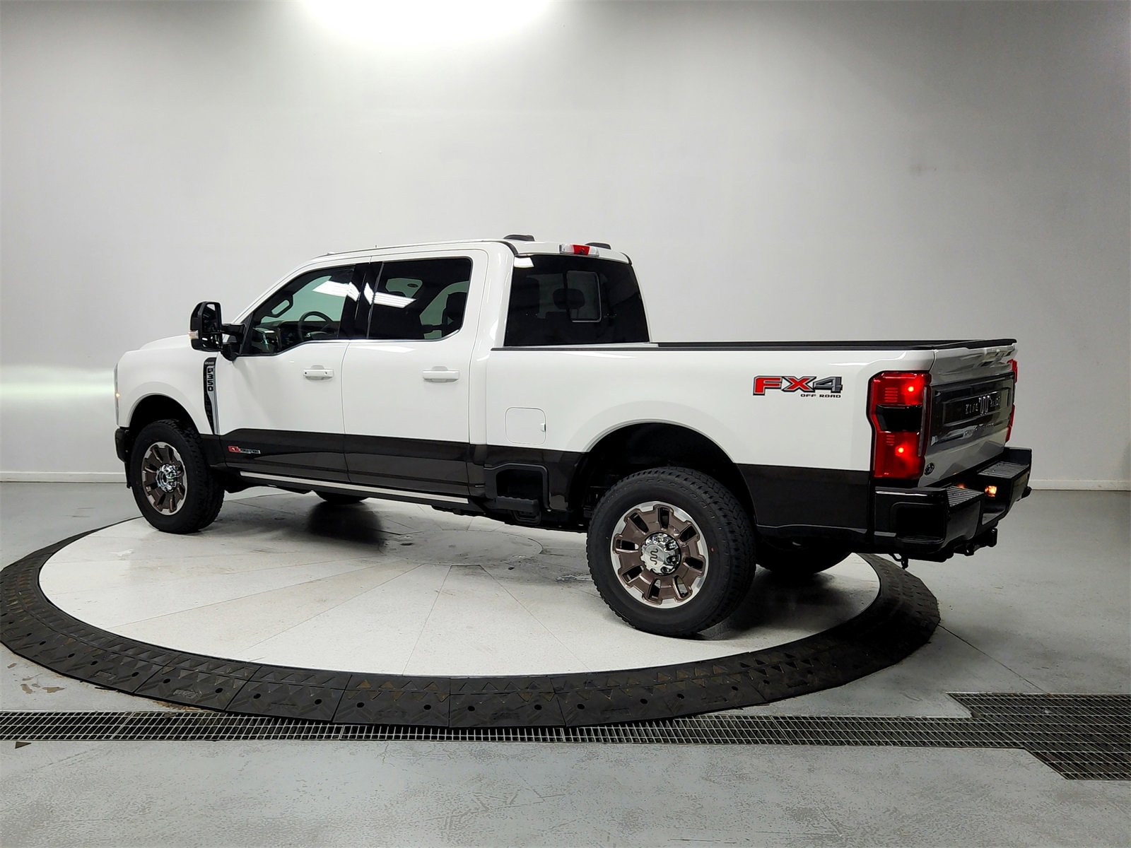 New 2025 Ford F350 King Ranch image 6