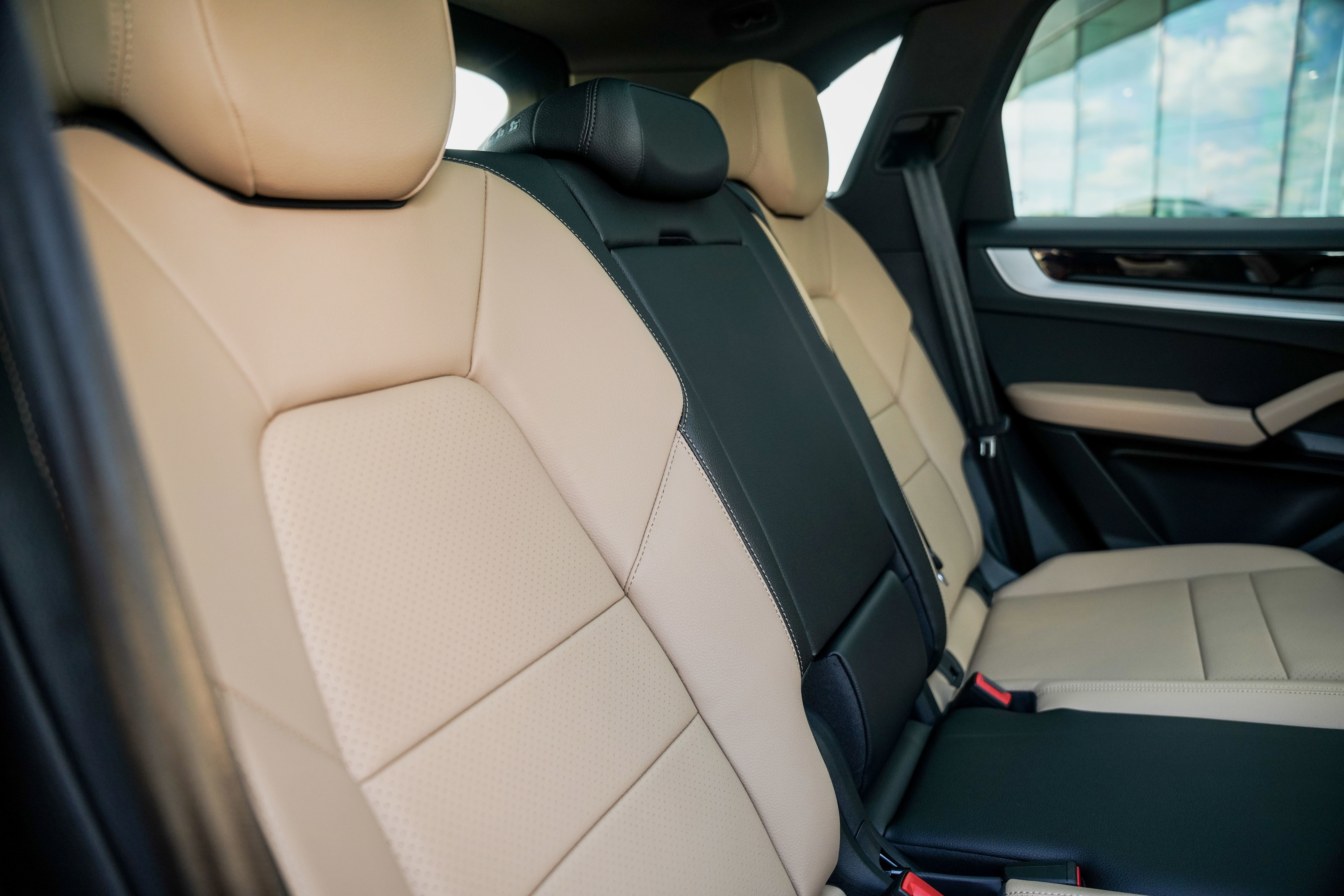 New 2026 Porsche Cayenne E-Hybrid AWD/4WD image 31